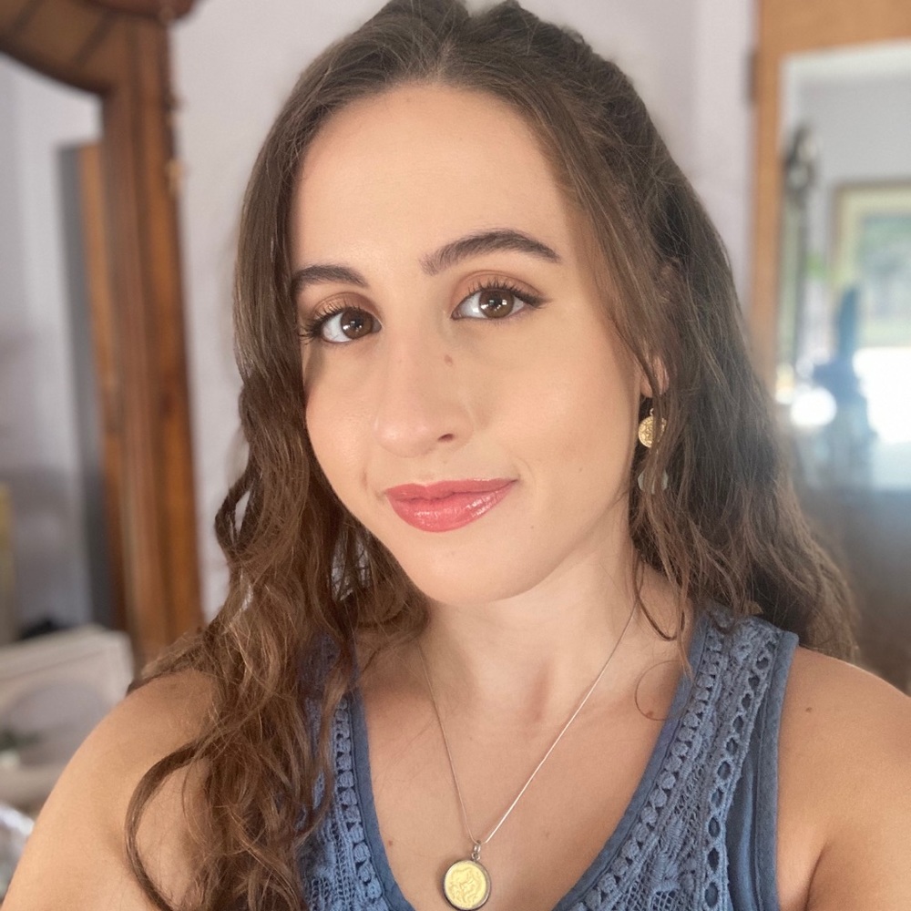 Meet your Posher, Marina
